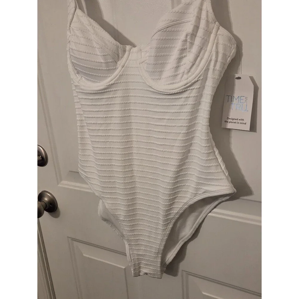 Time & Tru Women's Textured Stripe Underwire Swimsuit - Size M 8/10